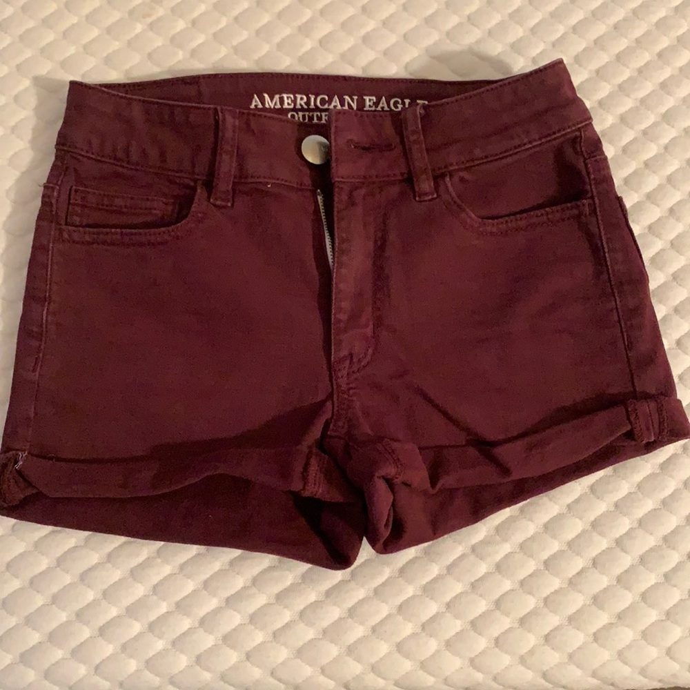 American Eagle burgundy shorts!